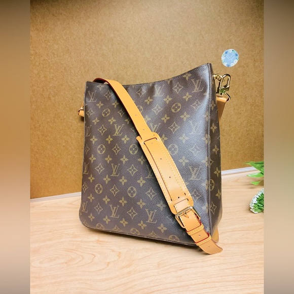 Louis Vuitton Handbags - ✅AUTHENTIC +FREE WALLET  GM LOUIS VUITTON CROSSBODY BAG